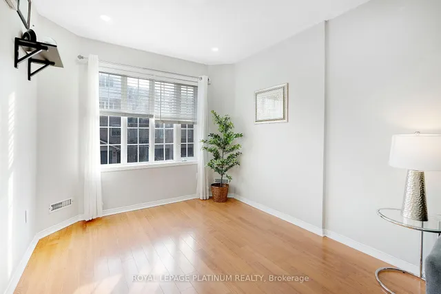 Additional image 13 of 41 Spadina Rd