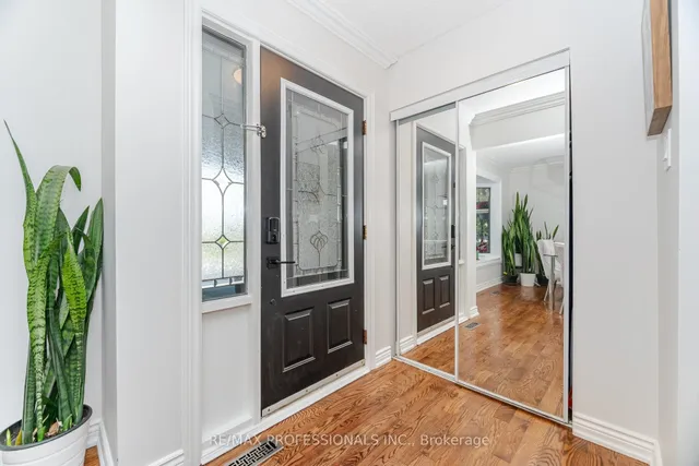 Additional image 6 of 52 Lorraine Cres