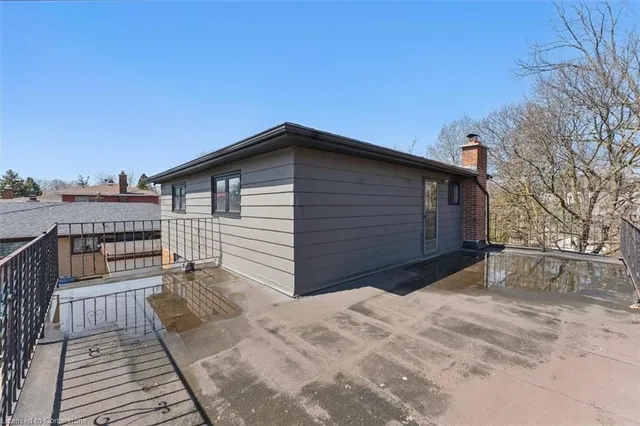 Additional image 32 of 90 Euclid Ave