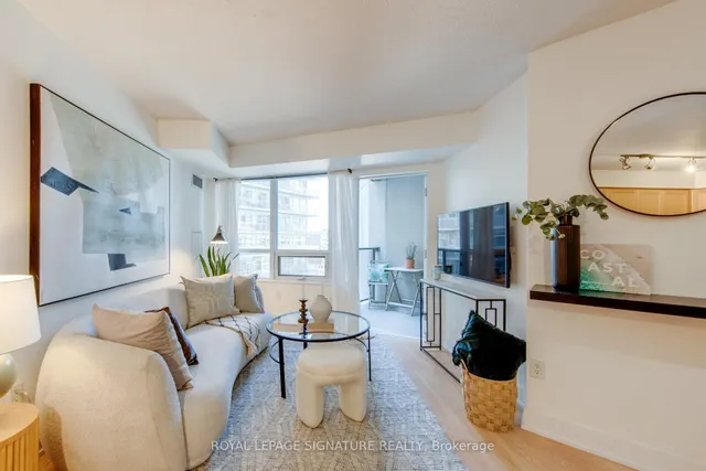 Additional image 31 of 20 Blue Jays Way Unit 1401