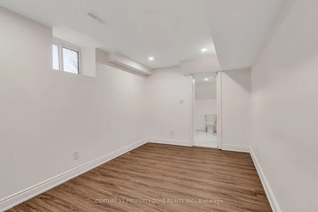 Additional image 43 of 8 Griffith Crt