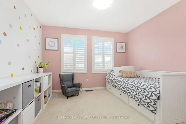 Additional image 17 of 646 Edwards Ave