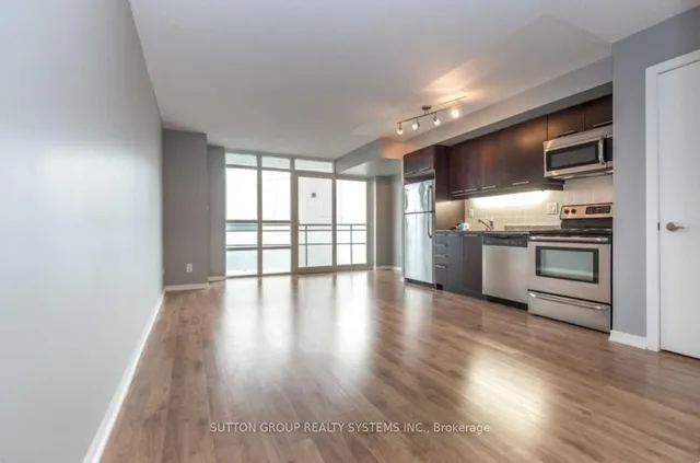 Additional image 3 of 38 Joe Shuster Way Unit 1529