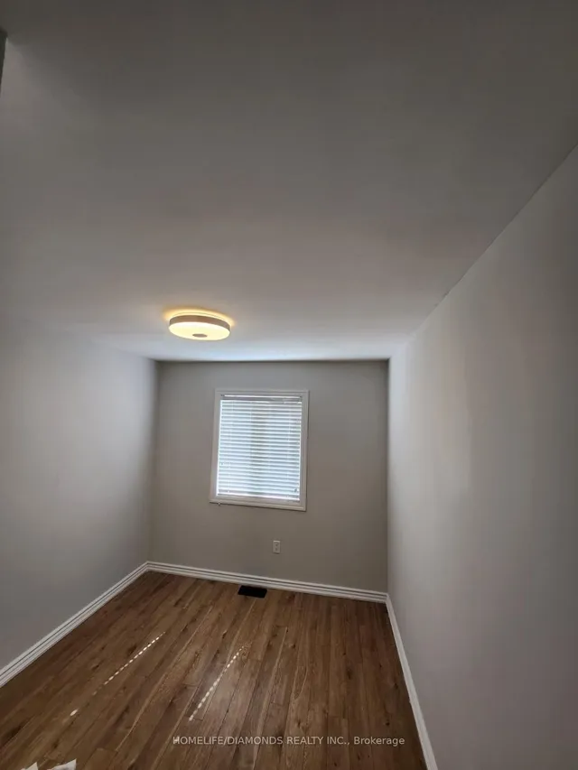 Additional image 12 of 43 Sprucewood Rd