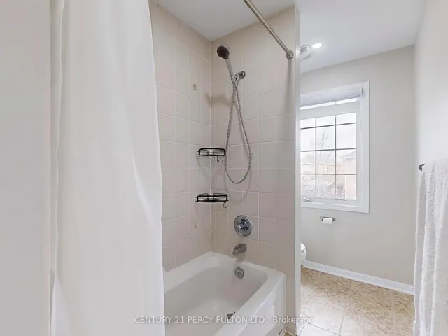 Additional image 41 of 652 Rayner Crt