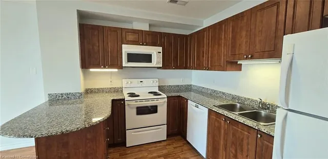 Additional image 23 of 135 James St Unit 1112