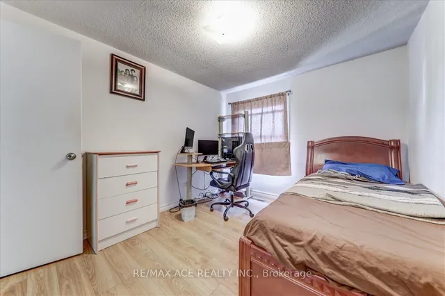 Additional image 21 of 1121 Sandhurst Circ Unit 20