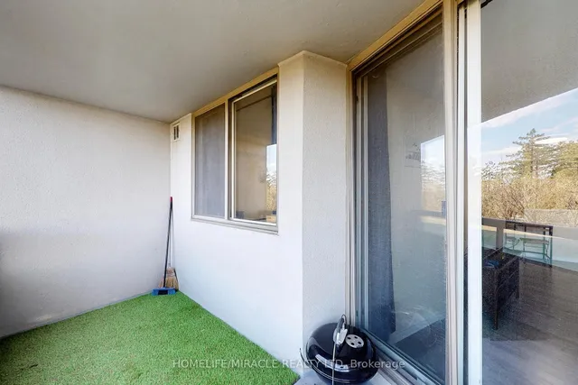 Additional image 28 of 160 Alton Towers Circ Unit 209