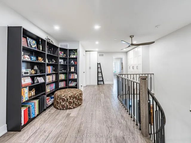 Additional image 29 of 302 Leacock Ave