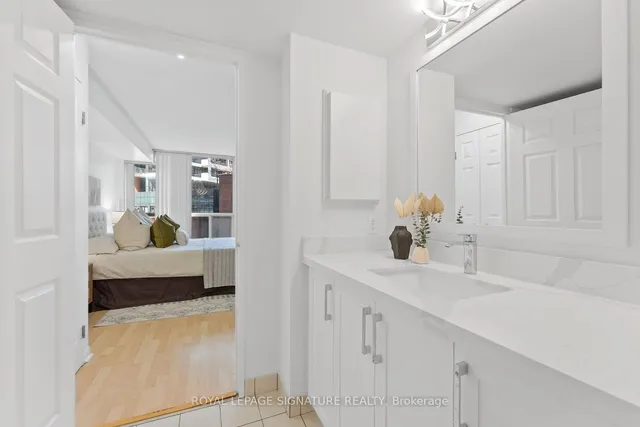 Additional image 24 of 24 Wellesley St Unit 610