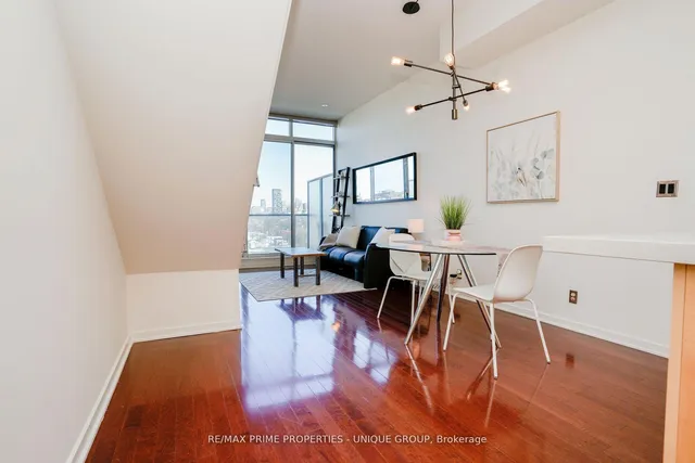 Additional image 13 of 388 Richmond St Unit 923