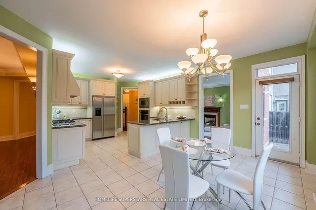 Additional image 13 of 21 Upperlinks Dr