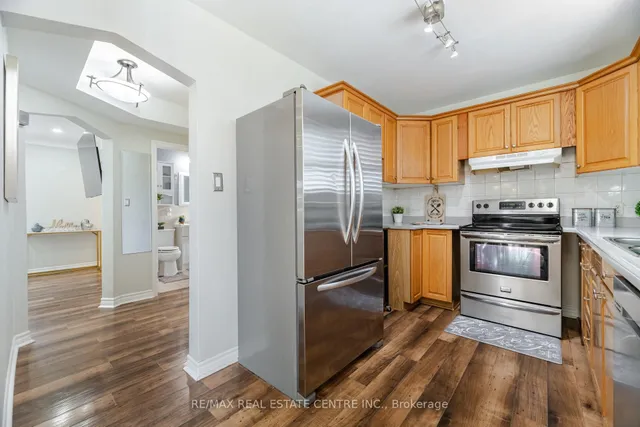 Additional image 9 of 32 East 44th St