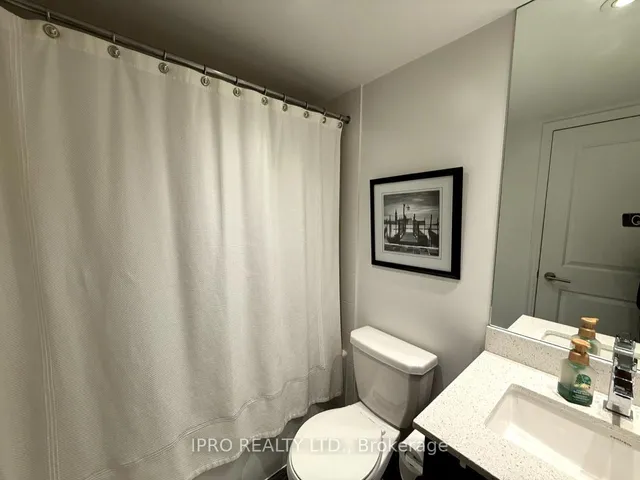 Additional image 18 of 400 Adelaide St Unit 801