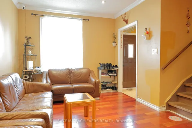Additional image 8 of 1820 Dundas St