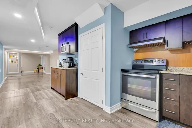 Additional image 40 of 98 Lola Cres