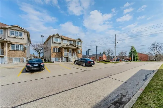 Additional image 4 of 50 Howe Dr Unit 18D