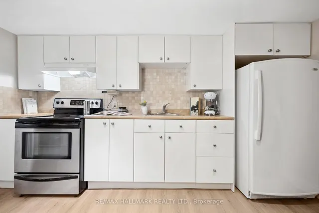 Additional image 35 of 85 Sorauren Ave