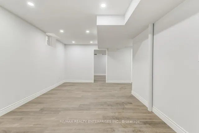 Additional image 36 of 36 Mapleshade Dr