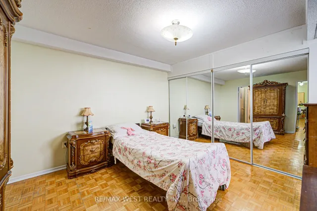 Additional image 27 of 150 Neptune Dr Unit 906