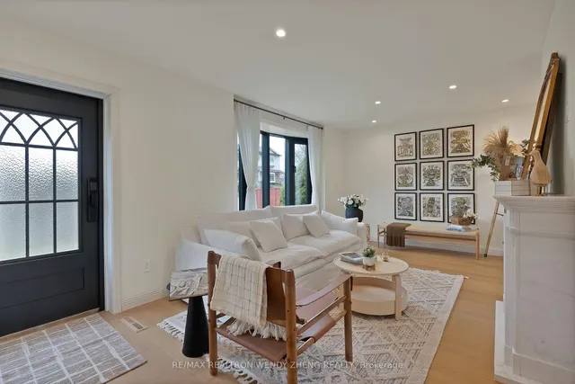 Additional image 4 of 4 Zambri Walk