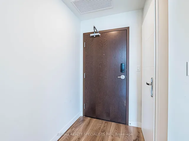 Additional image 10 of 60 Frederick St Unit 1112