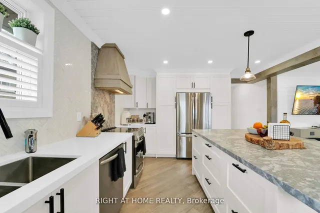 Additional image 9 of 54 Primula Cres