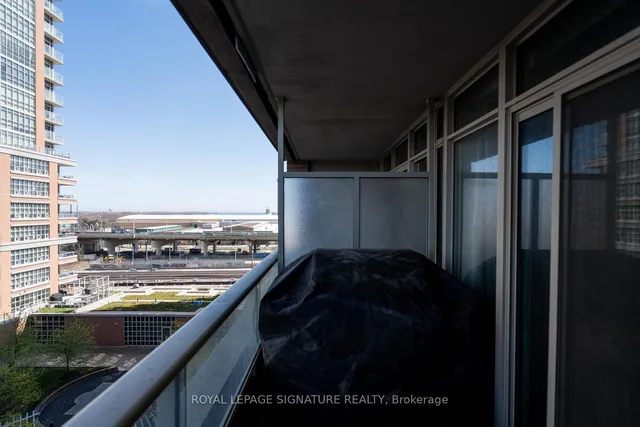 Additional image 20 of 75 East Liberty St Unit 819