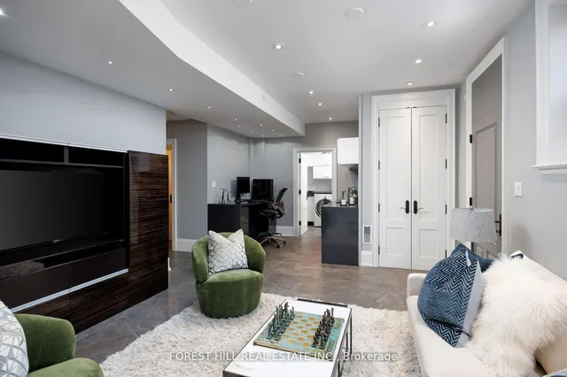 Additional image 33 of 102 Chaplin Cres