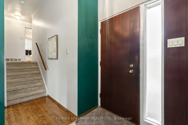 Additional image 2 of 27 Oakley Blvd