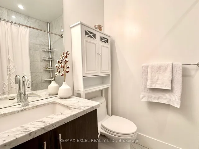 Additional image 18 of 29 Queens Quay Unit 528