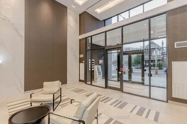 Additional image 12 of 415 Main St Unit 105