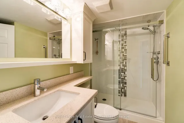 Additional image 21 of 67 Caroline St Unit 1103