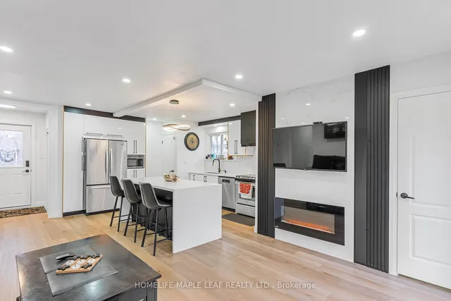 Additional image 17 of 292 Woodward Ave