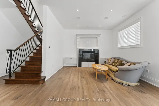 Additional image 34 of 253 Poyntz Ave