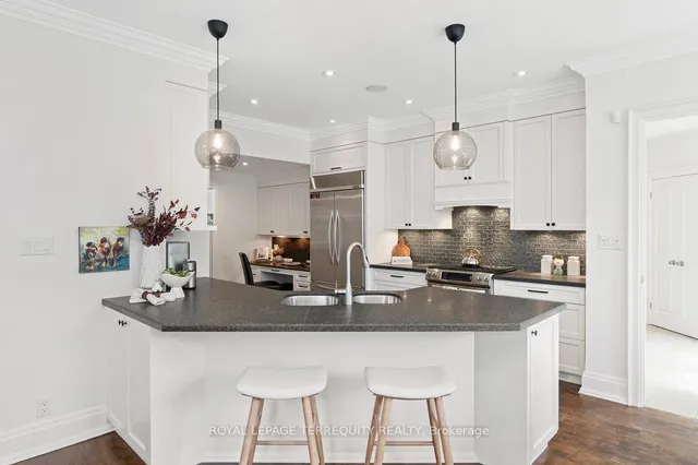 Additional image 14 of 33 Queen Marys Dr