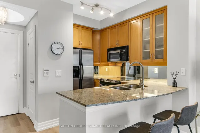 Additional image 20 of 2083 Lake shore Blvd Unit 809