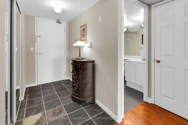 Additional image 34 of 109 Front St Unit 1135