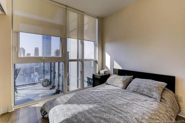 Additional image 11 of 28 Ted Rogers Way Unit 3707