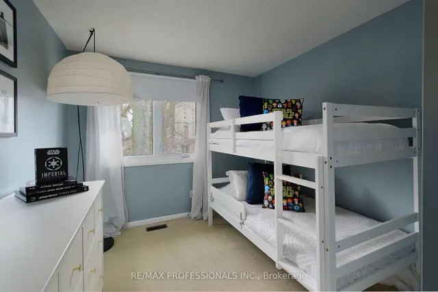 Additional image 25 of 24 Stoneham Rd