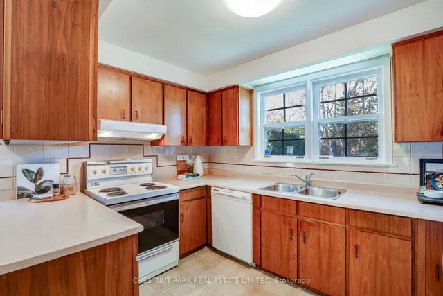 Additional image 15 of 81 Valentine Dr