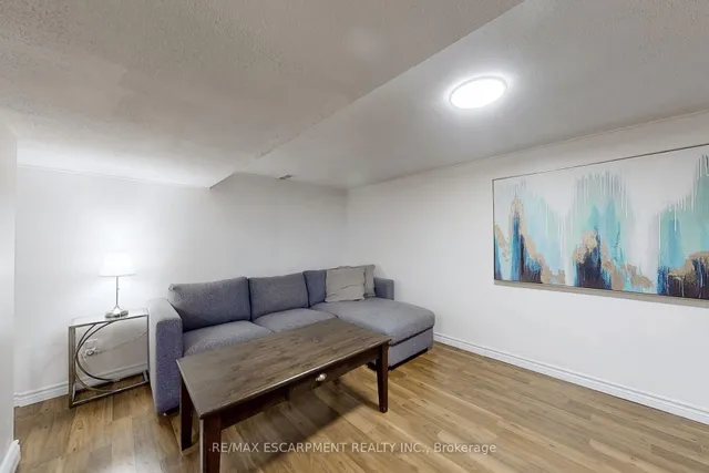 Additional image 26 of 37 Salem Ave