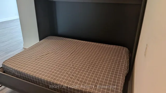 Additional image 13 of 15 Zorra St Unit 203