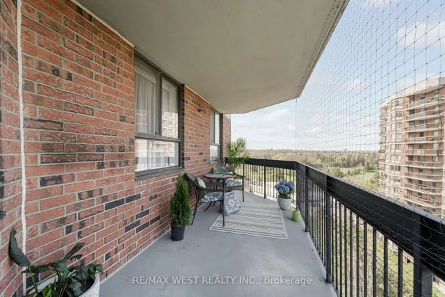 Additional image 18 of 236 Albion Rd Unit 1110