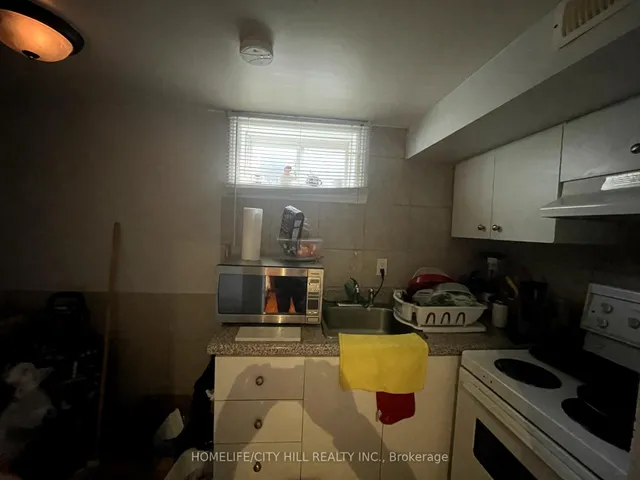 Additional image 29 of 71 Russett Ave