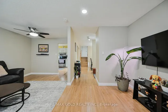 Additional image 9 of 10 Cupola Crt