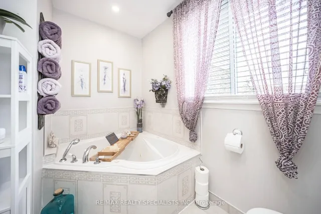 Additional image 27 of 72 Carisbrooke Crt