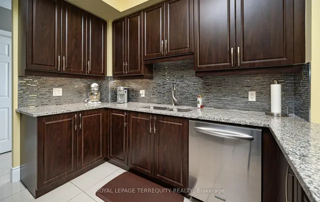 Additional image 15 of 1135 Royal York Rd Unit 1302