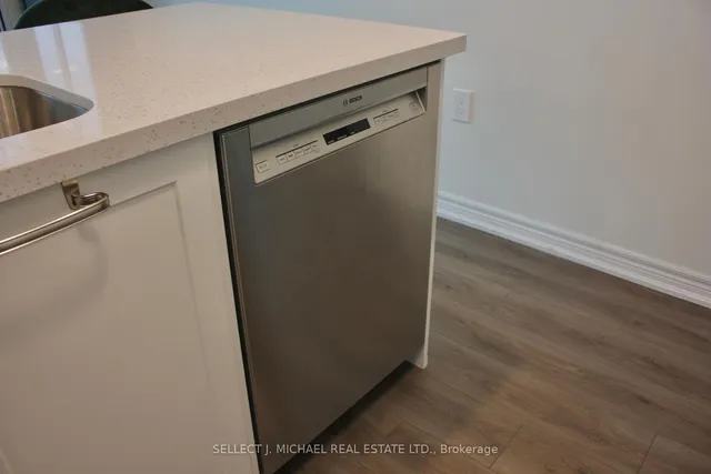 Additional image 7 of 2750 King St Unit 704