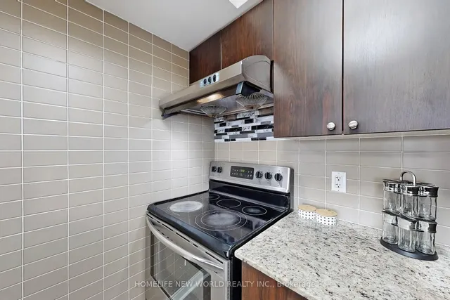 Additional image 11 of 151 Village Green Sq Unit 501